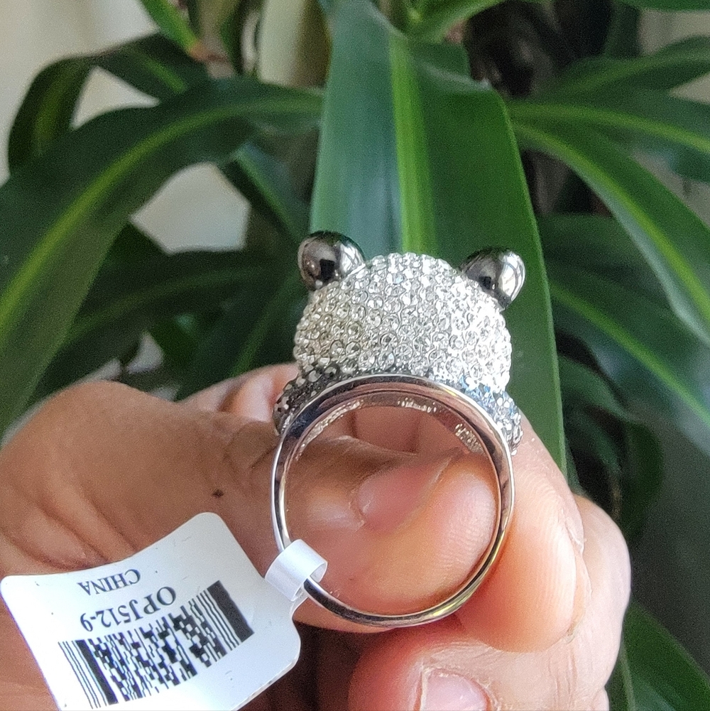 OFF PARK COLLECTION Silver Tone Black & White Crystal Panda Ring Size 9. - Picture 4 of 7
